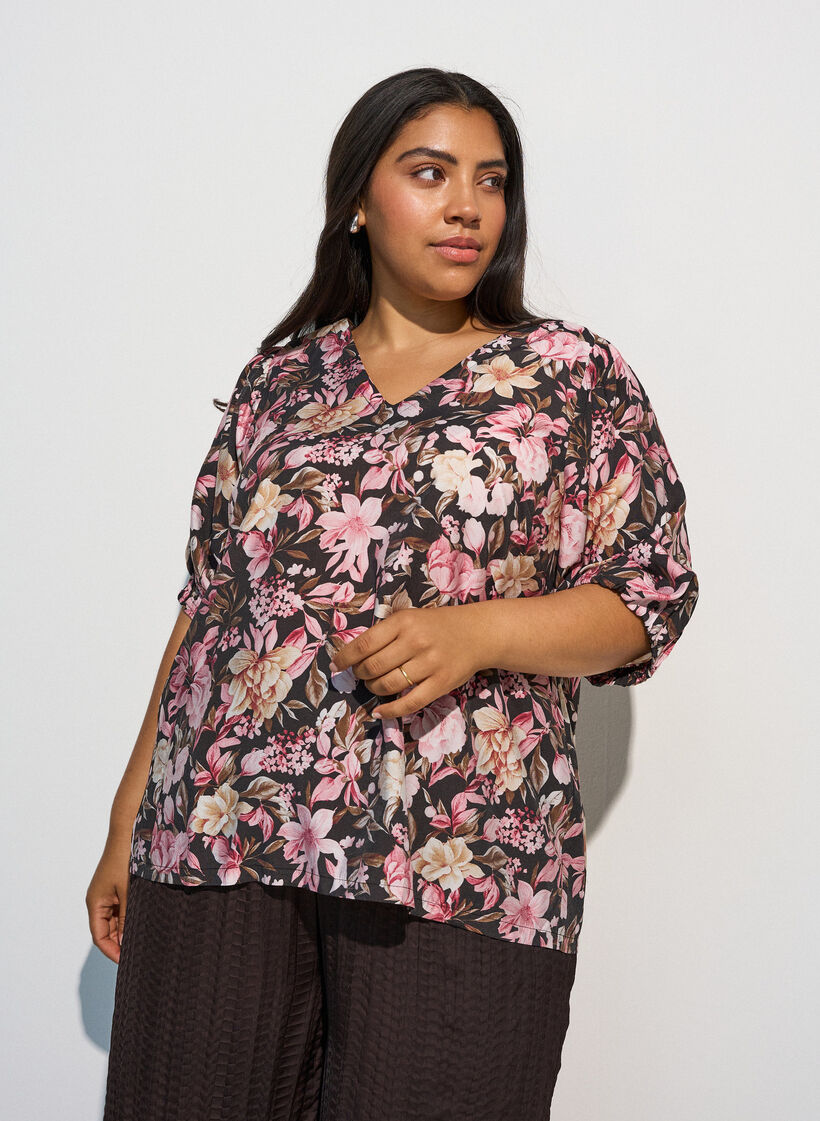 Viscose blouse with V-neck, Rose, Model image number 0