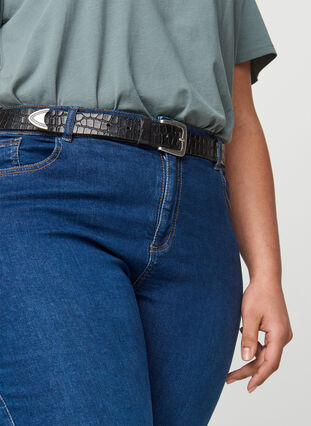 Leather belt with texture, Black, Model image number 2