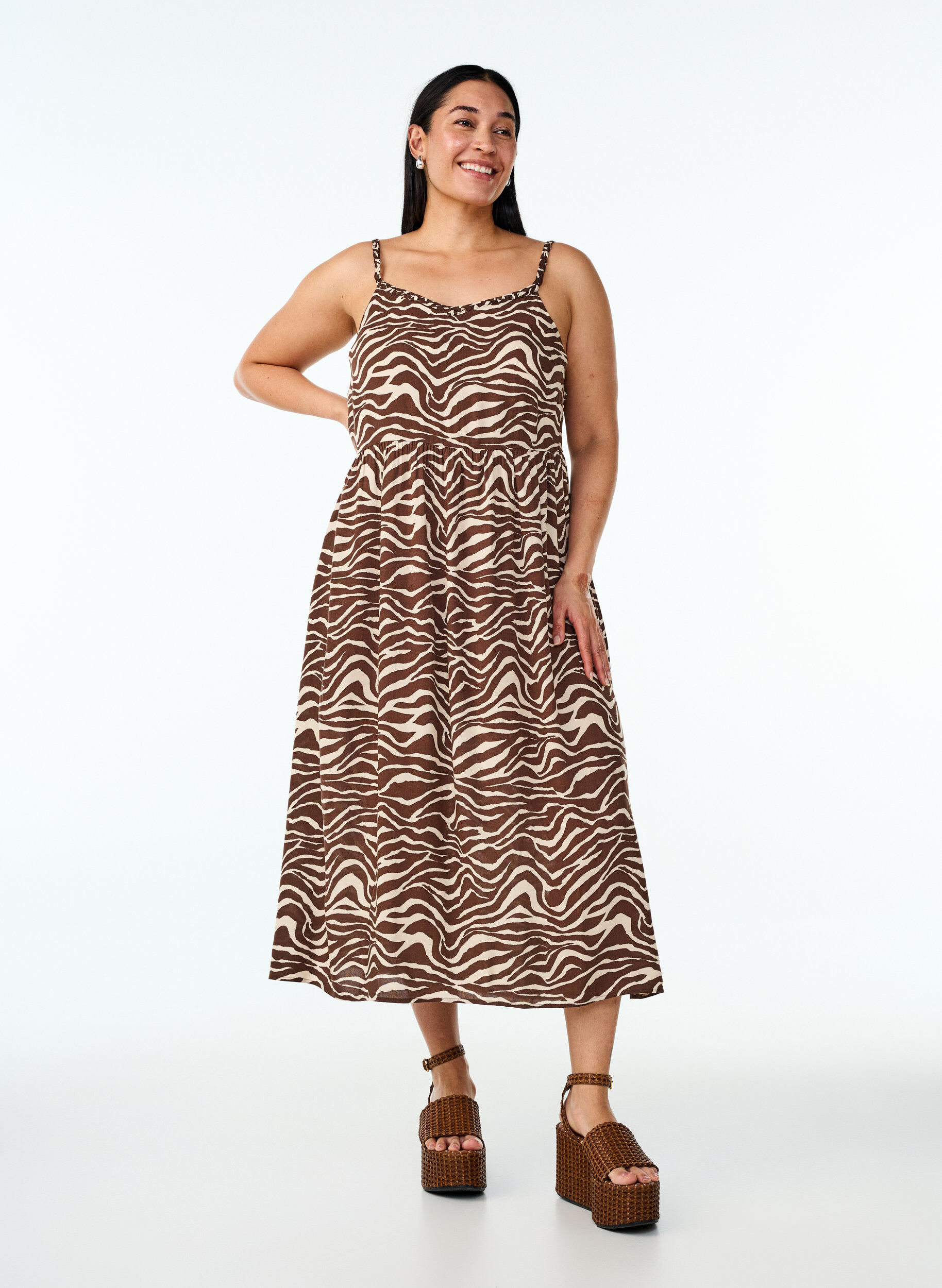 Zizzifashion Midi strap dress with a smocked back, Brown, Model image number 1