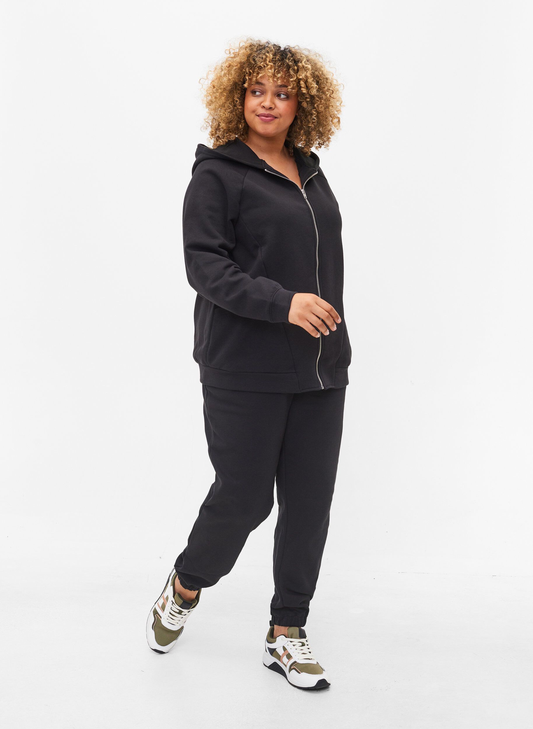 Zizzifashion Loose cotton trousers with pockets, Black, Model image number 0