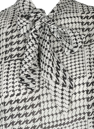 Printed blouse with a bow detail, Black Comb, Packshot image number 2