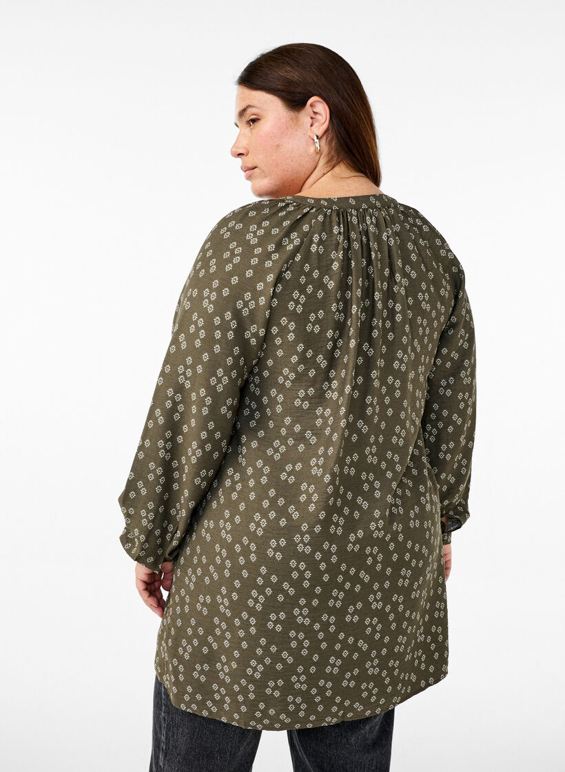 Long-sleeved tunic with floral print, Green, Model image number 2