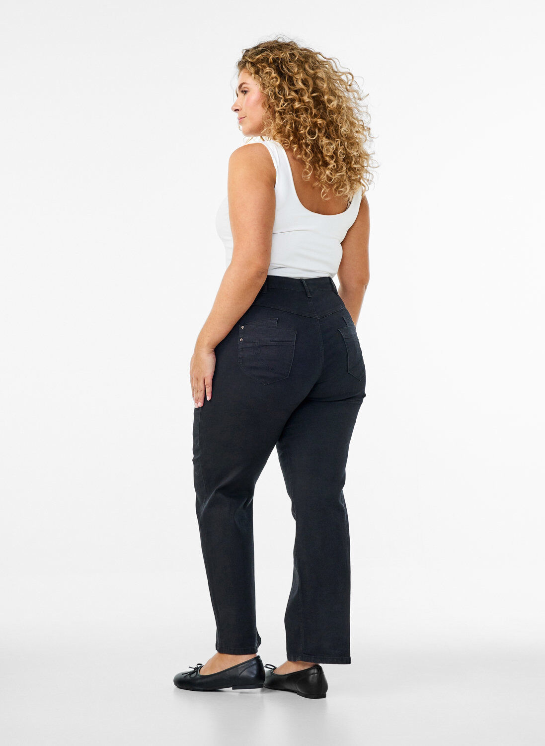 Zizzifashion Regular fit Gemma jeans with high waist, Black, Model image number 1
