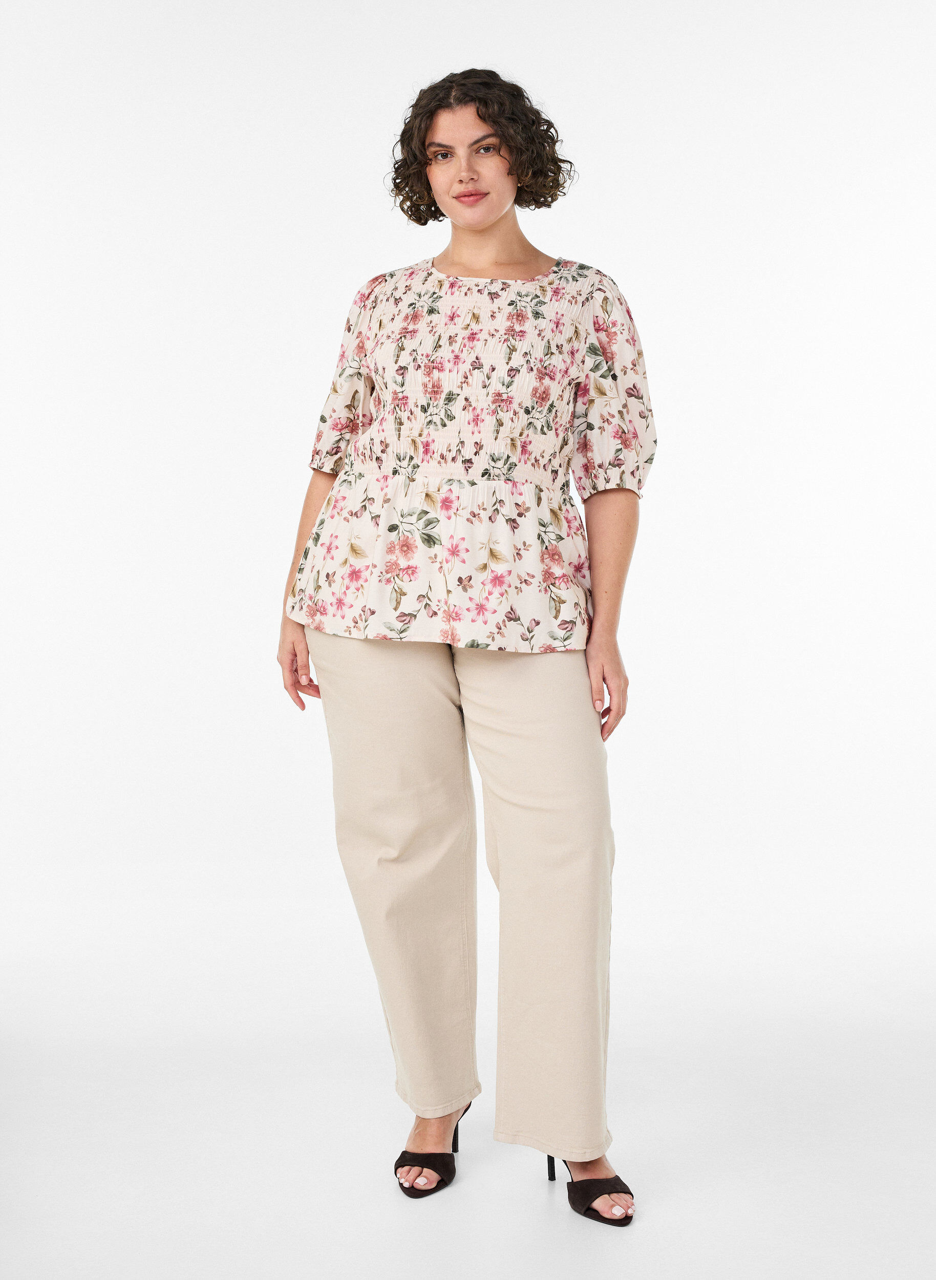 Zizzifashion Viscose blouse with smock and peplum effect, Vanilla, Model image number 1