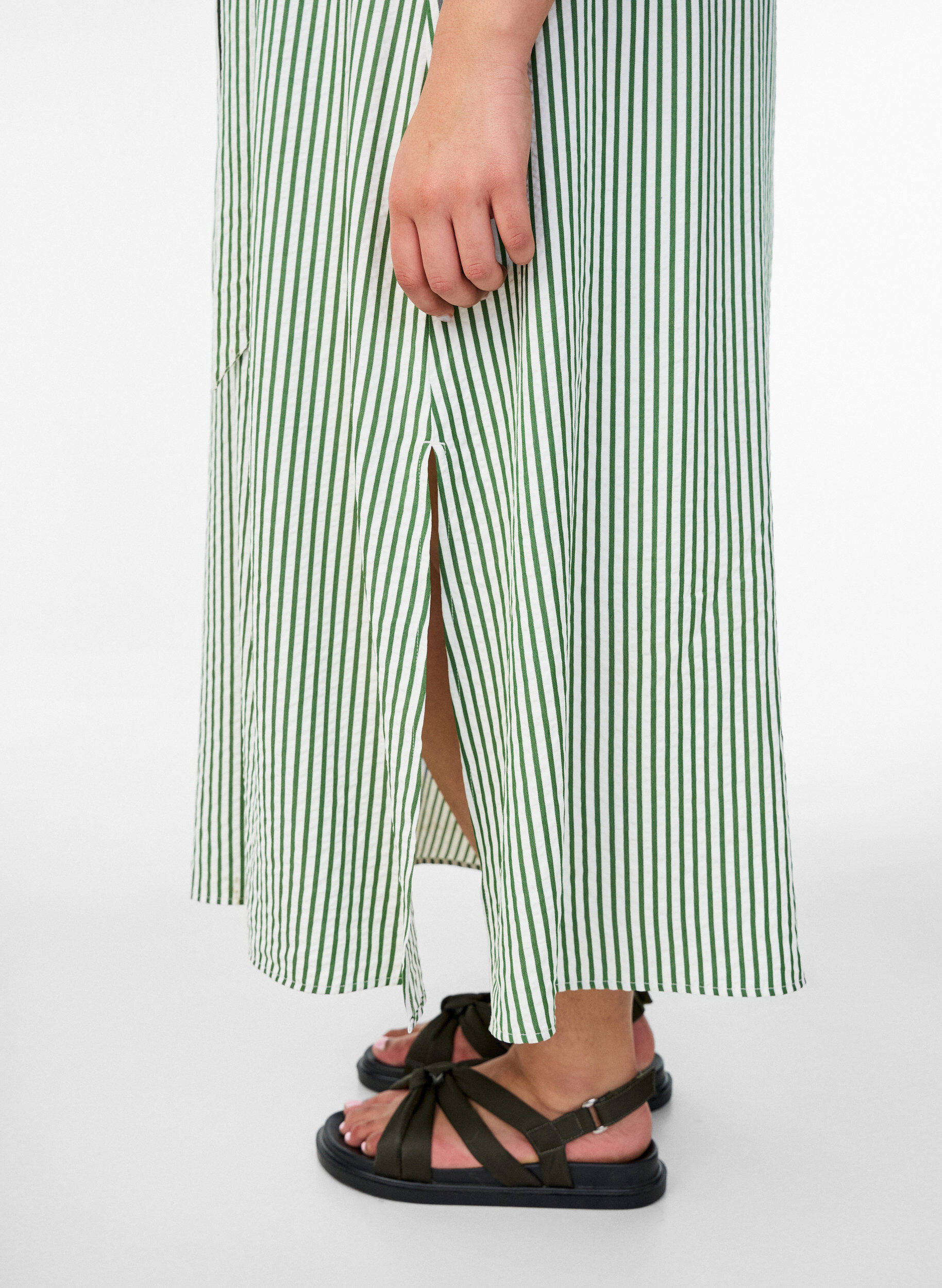 Zizzifashion Ankle-length shirt dress with tie belt and stripes, Green, Model image number 2