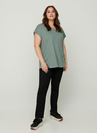V-neck t-shirt, Balsam Green, Model image number 2