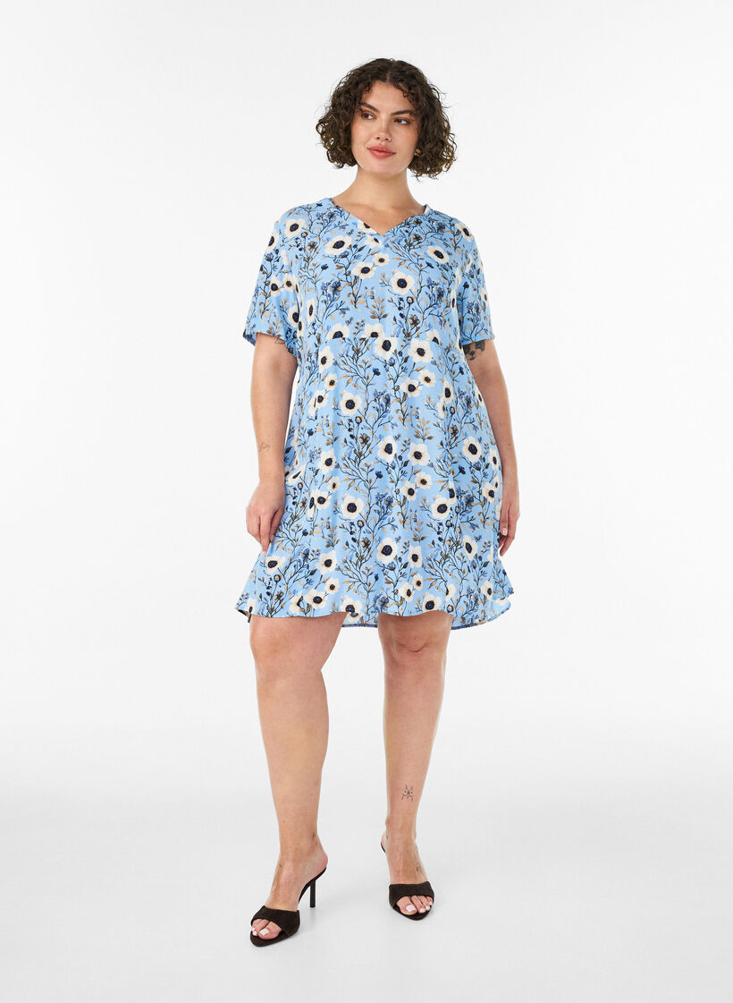Short dress with floral print, Blue, Model image number 1