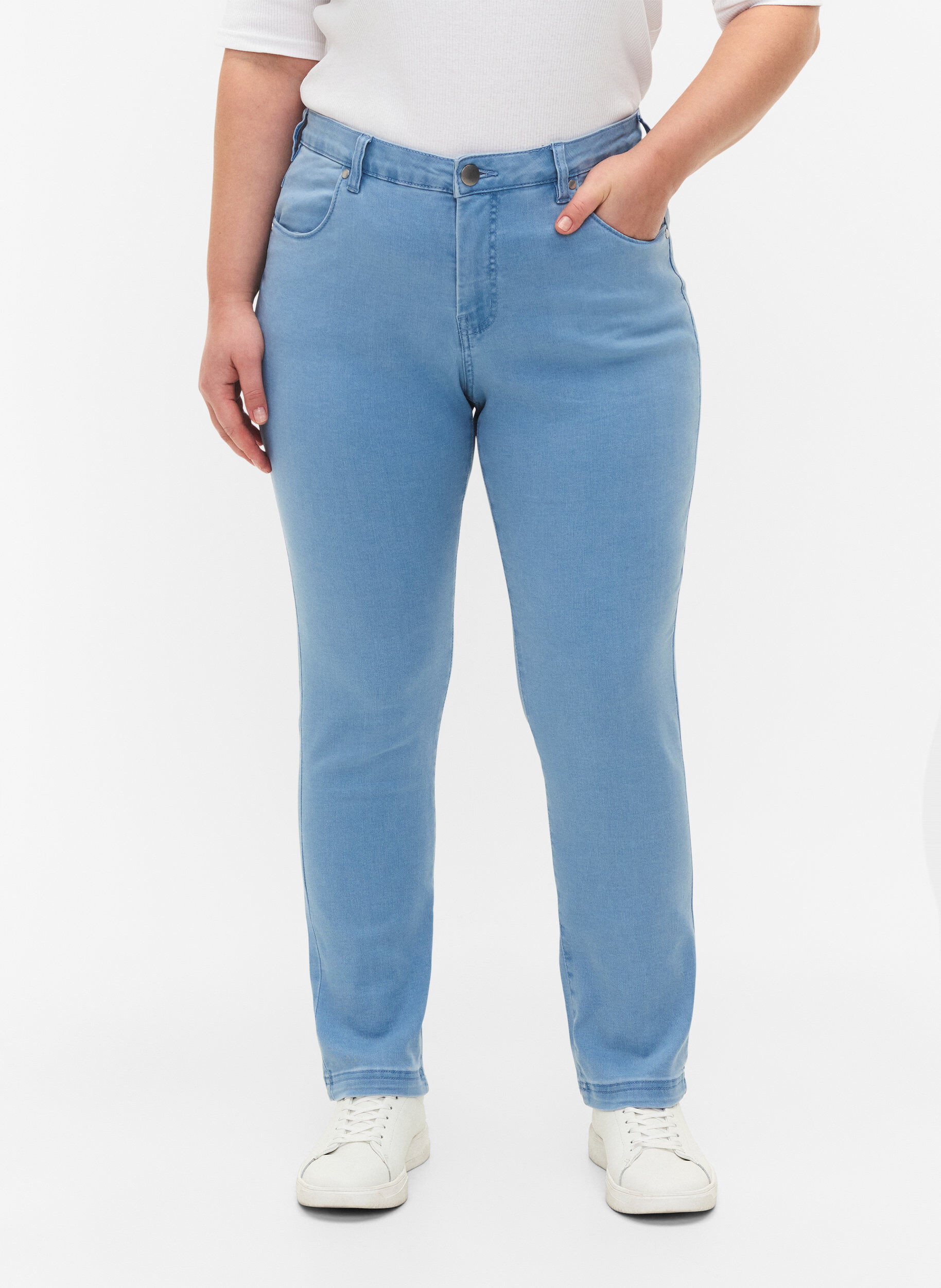 Zizzifashion Slim fit Emily jeans with normal waist, Light Blue, Model image number 2