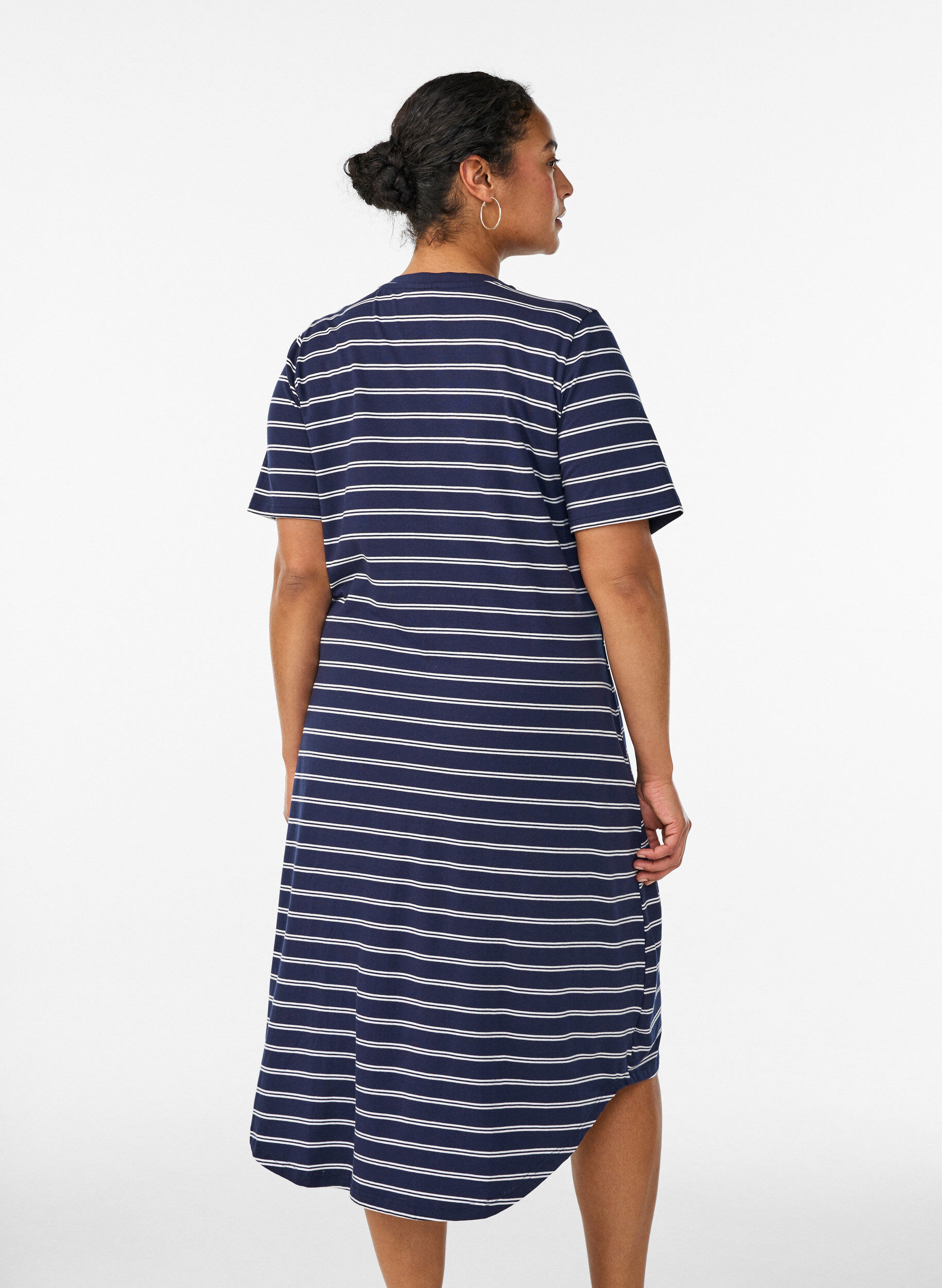 Zizzifashion Cotton dress with twist detail, Blue, Model image number 2