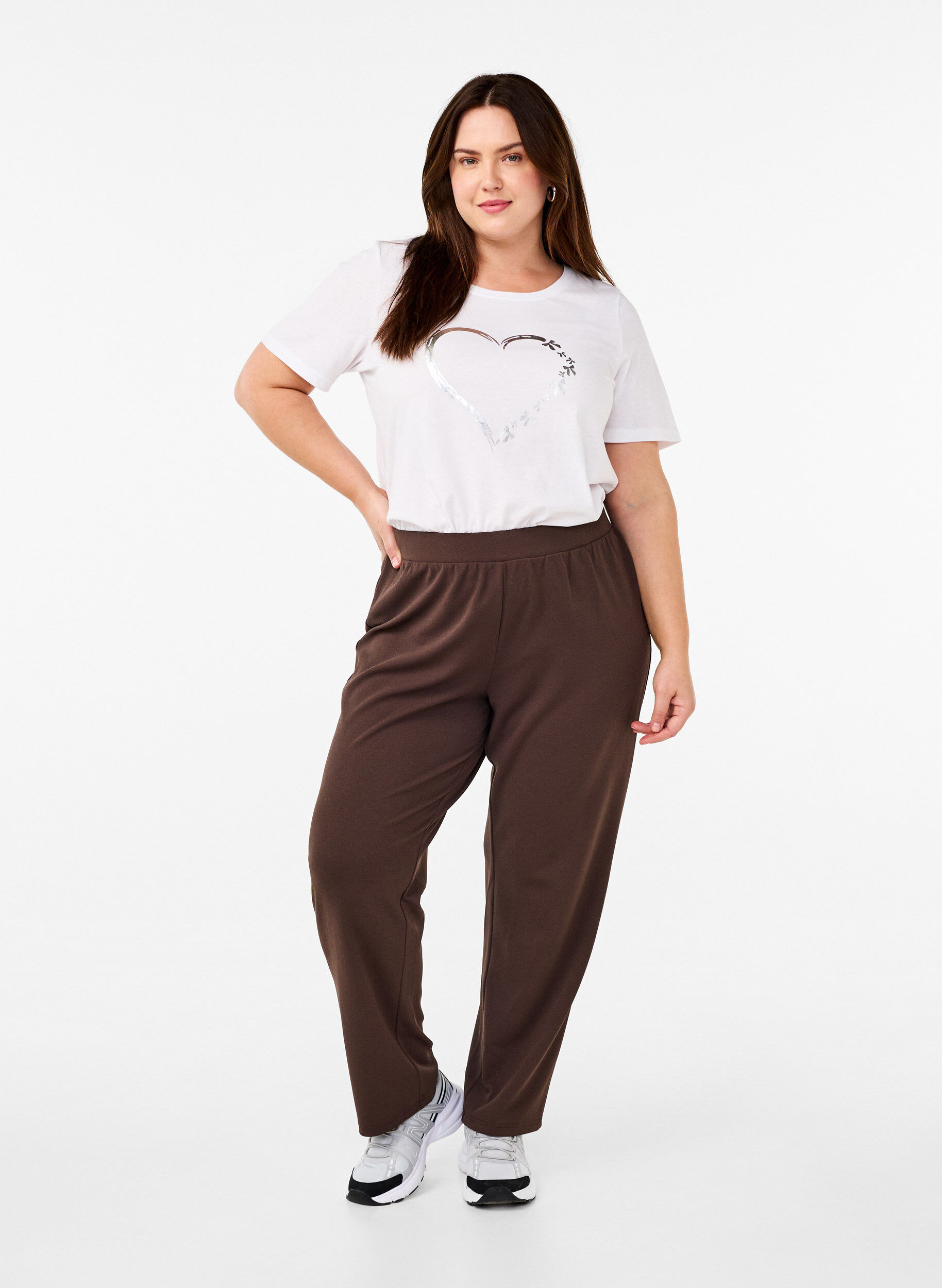 Straight fit trousers, Brown, Model