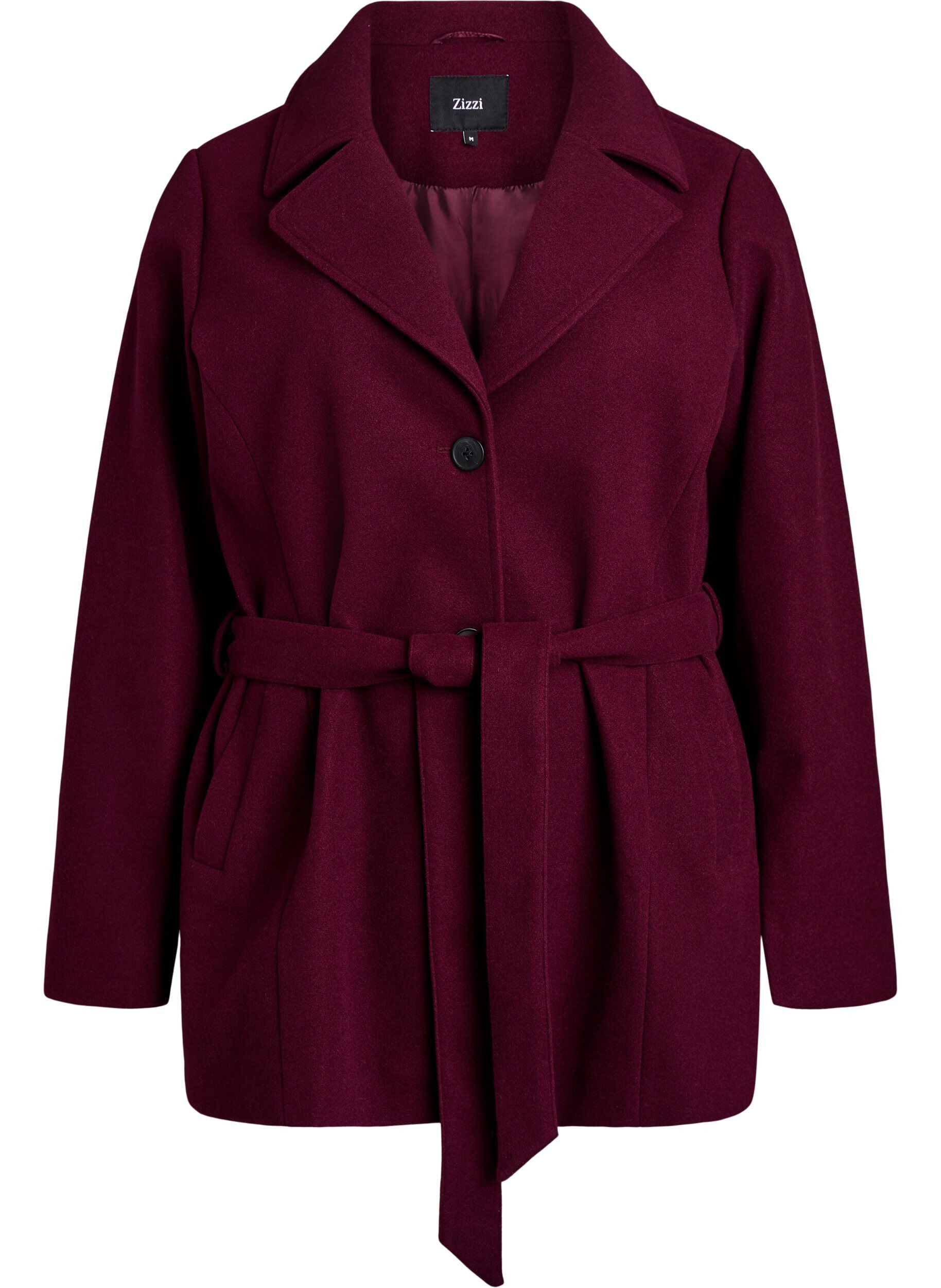 Short coat with a belt