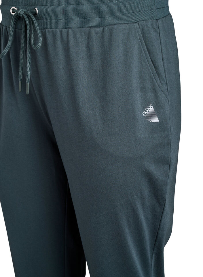 Loose tracksuit trousers with pockets, Green, Packshot image number 2