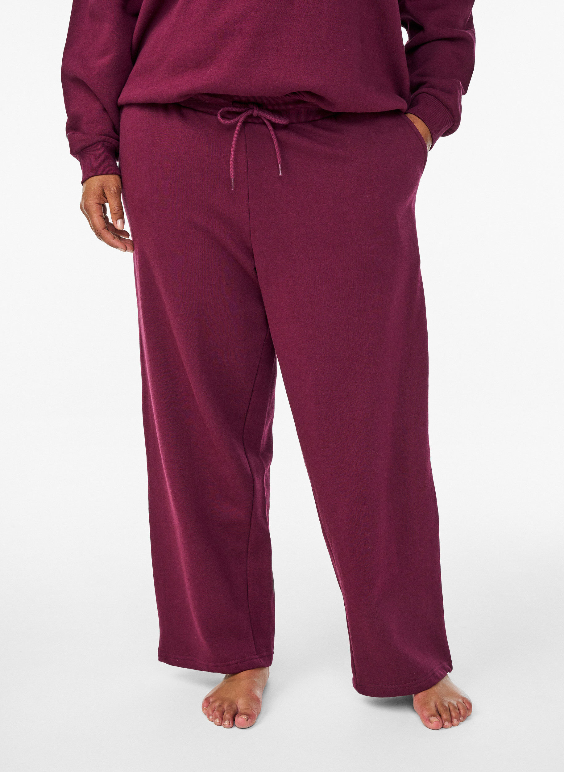 Zizzifashion Sweatpants with pockets, Dark Bordeaux, Model image number 2