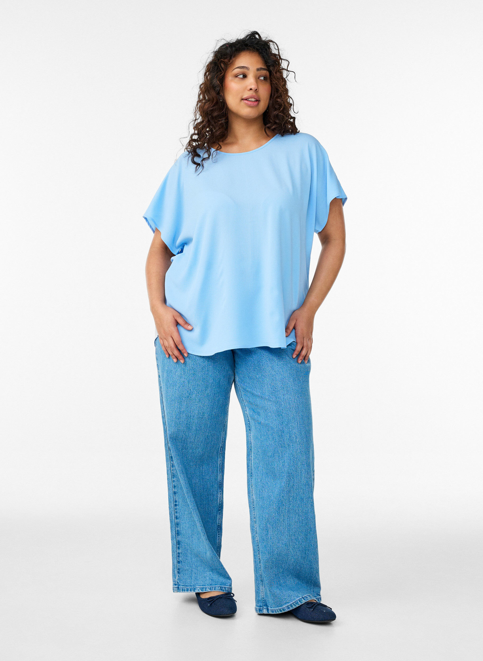 Zizzifashion Blouse with short sleeves and a round neckline, Blue, Model image number 1