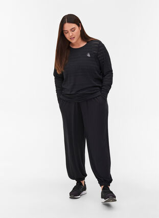 Long-sleeved exercise top with pattern, Black, Model image number 2