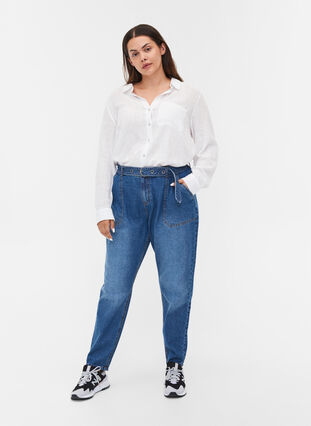 High-waisted jeans with belt, Blue denim, Model image number 0