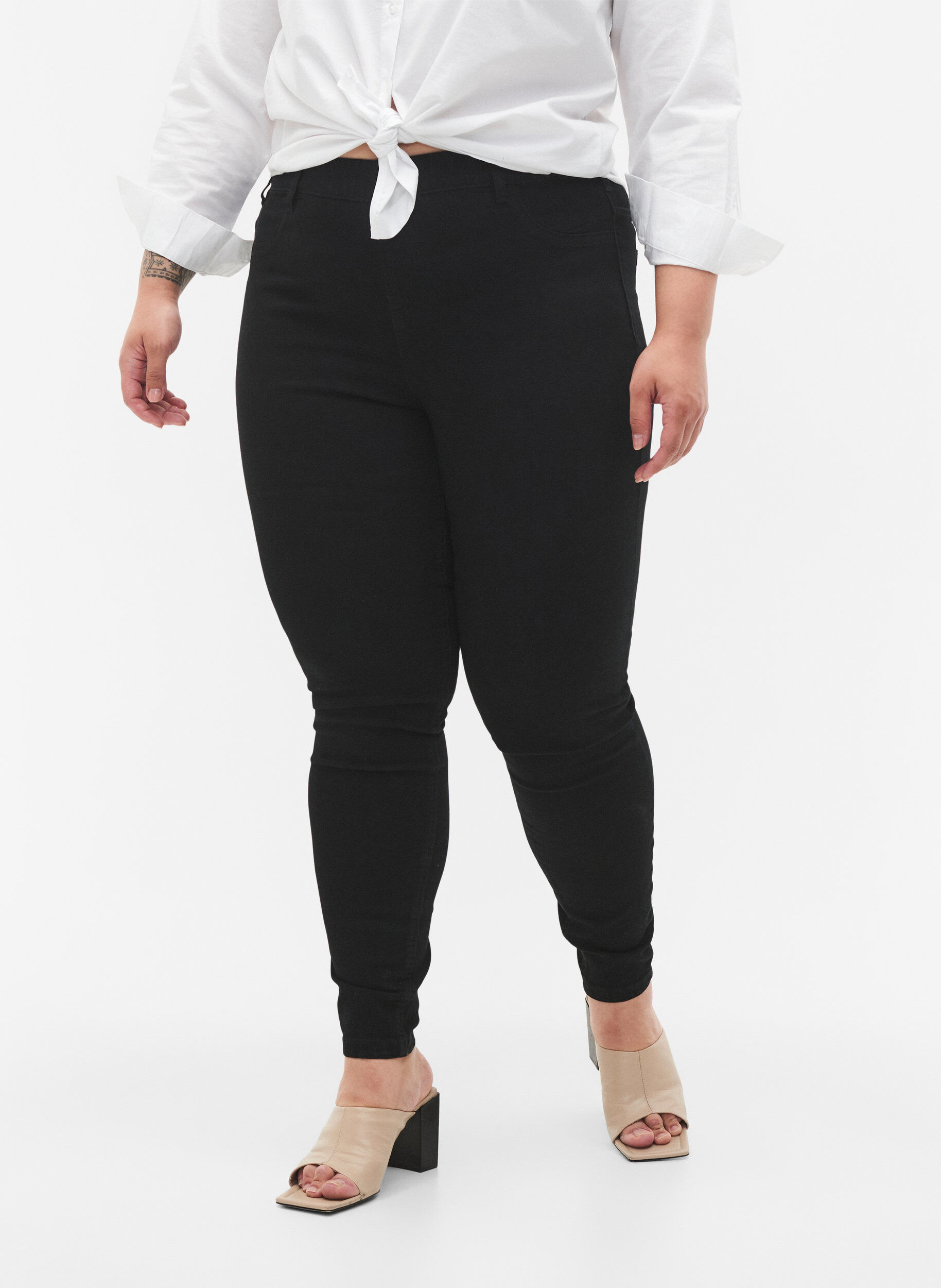 Zizzifashion Jeggings with back pockets, Black, Model image number 2