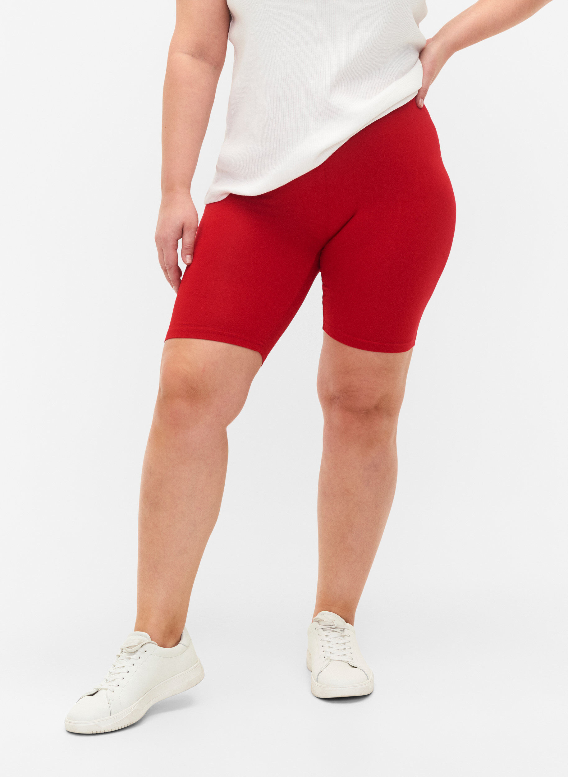 Zizzifashion Plain-coloured basic bike shorts, Red, Model image number 0