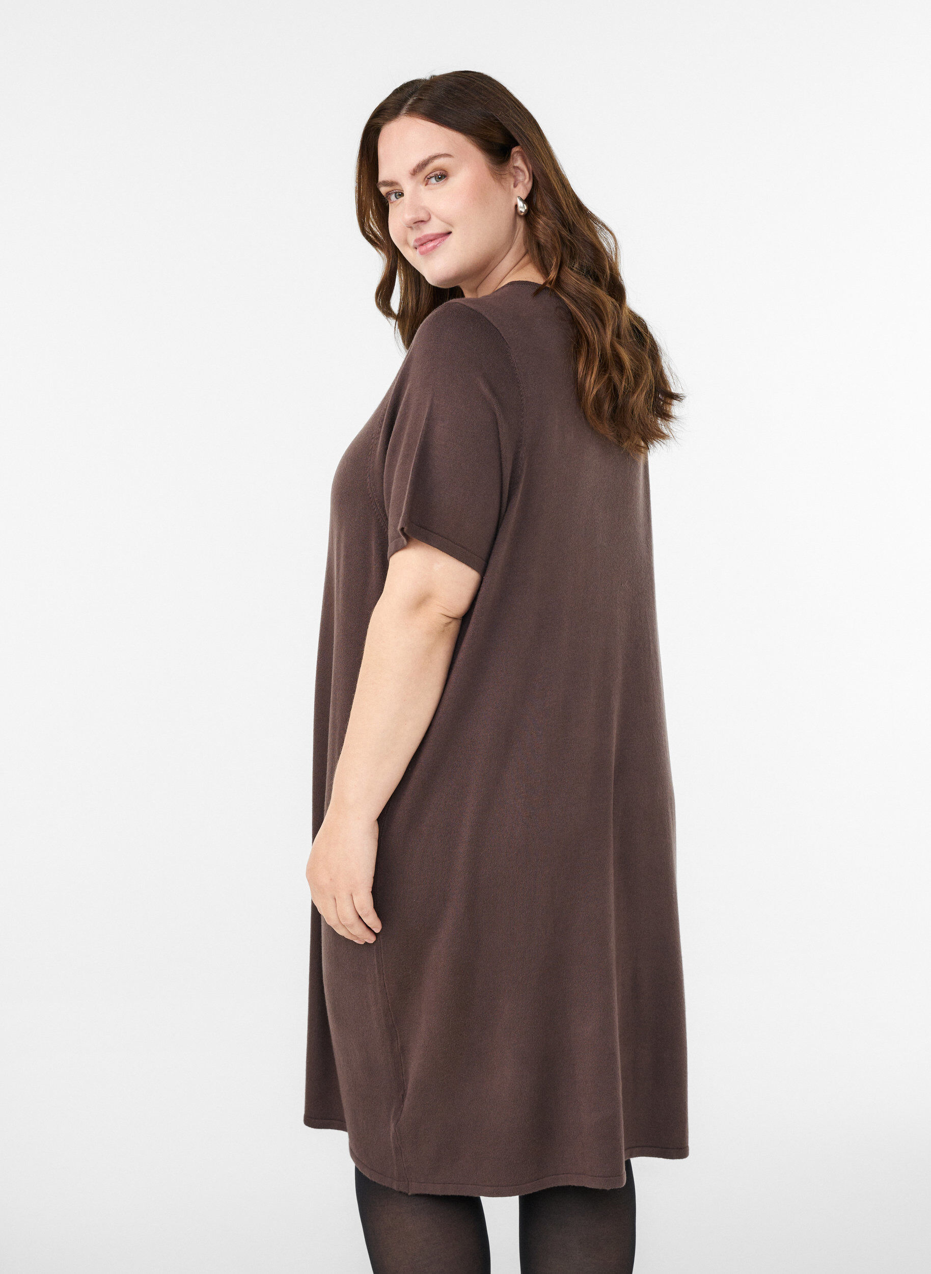 Zizzifashion Knee-length knit dress with short sleeves, Brown, Model image number 2