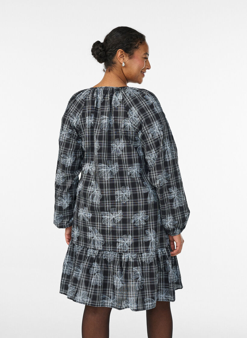 Short dress with check and floral print, Black, Model image number 2