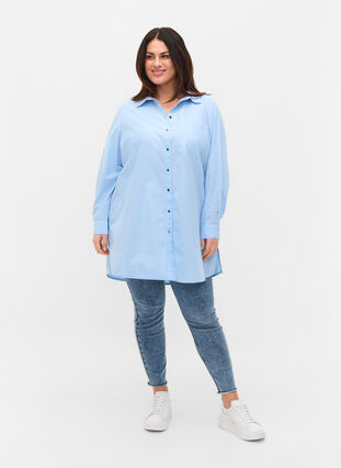 Long cotton shirt with back print, Chambray Blue, Model image number 3
