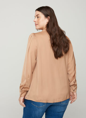 Puff sleeve shirt with ruffle trim, Cobber, Model image number 1