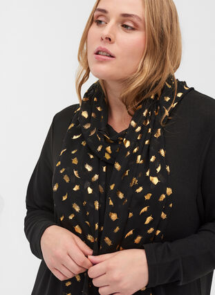 Printed scarf, Black w. Feather, Model image number 0