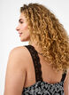 Lace top in viscose, Black w. Wh.Leaf AOP, Model image number 2