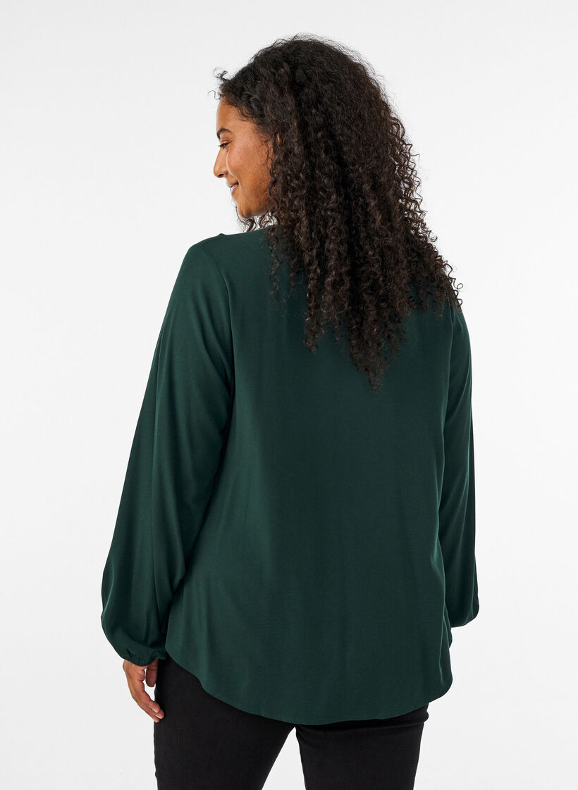 Viscose blouse with V-neck and rounded hem, Green, Model image number 2