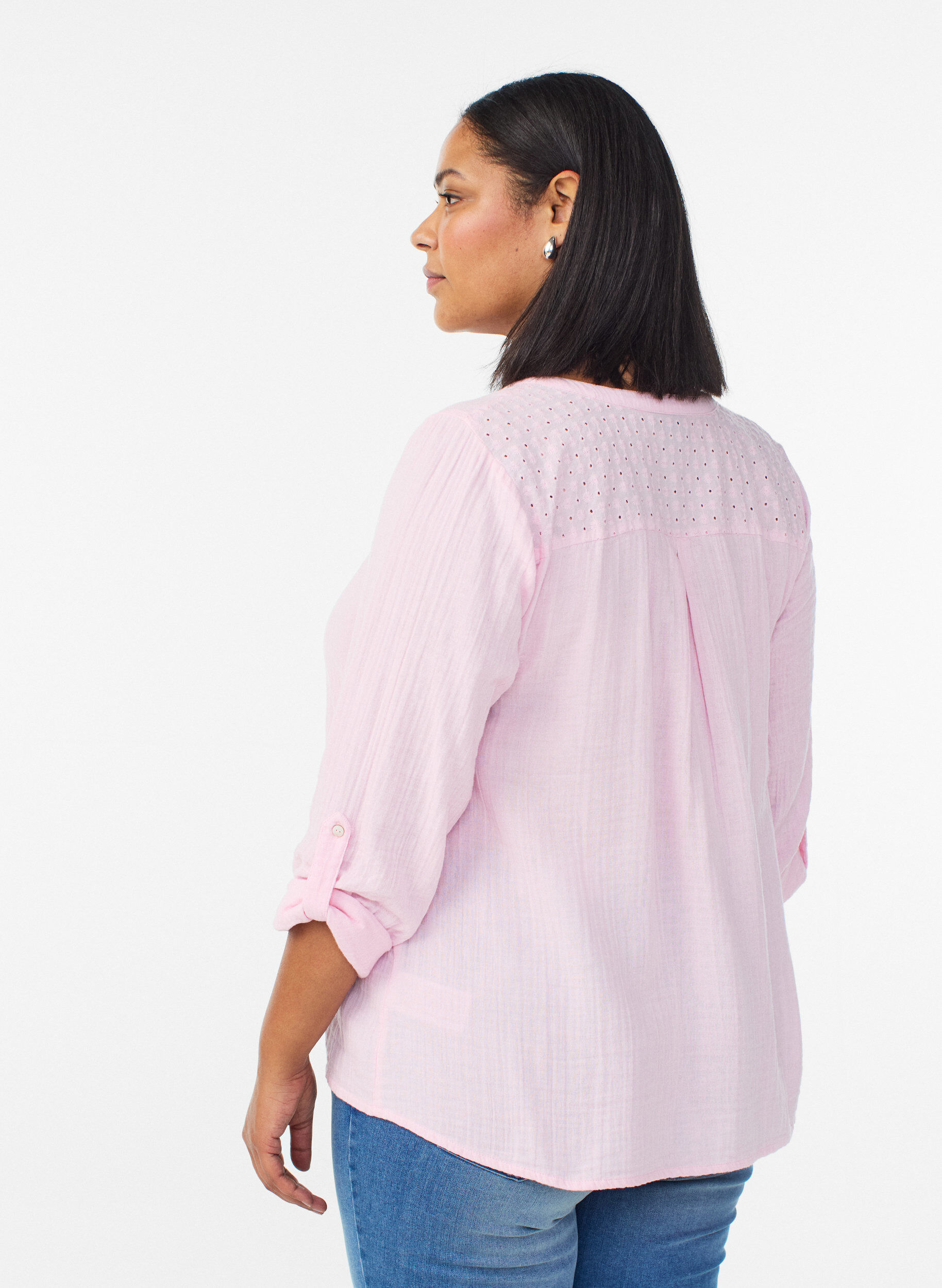 Zizzifashion Blouse in cotton muslin with broderie anglaise, Rose, Model image number 2