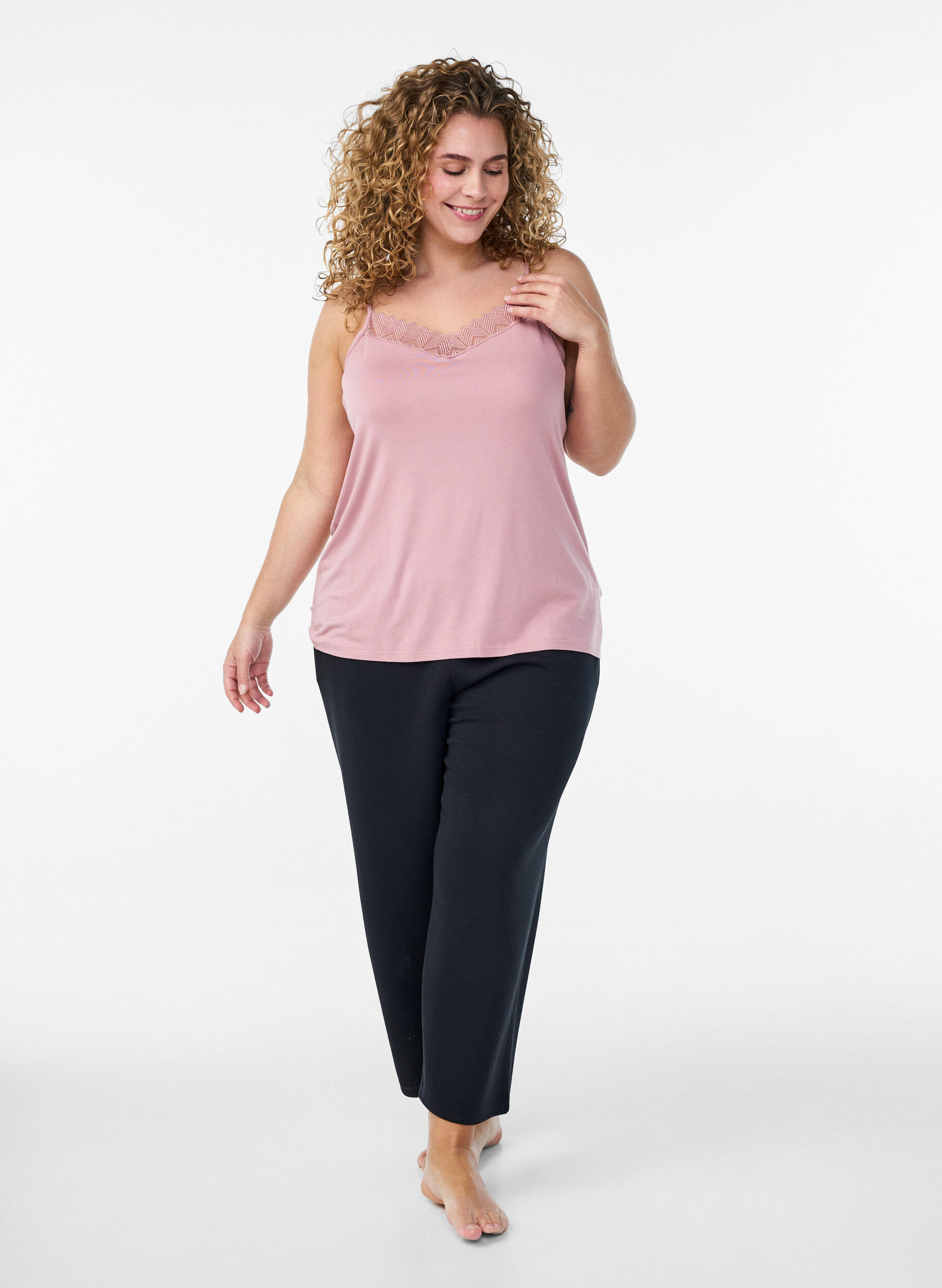 Zizzifashion Top with lace detail and spaghetti straps, 1342, Model image number 1