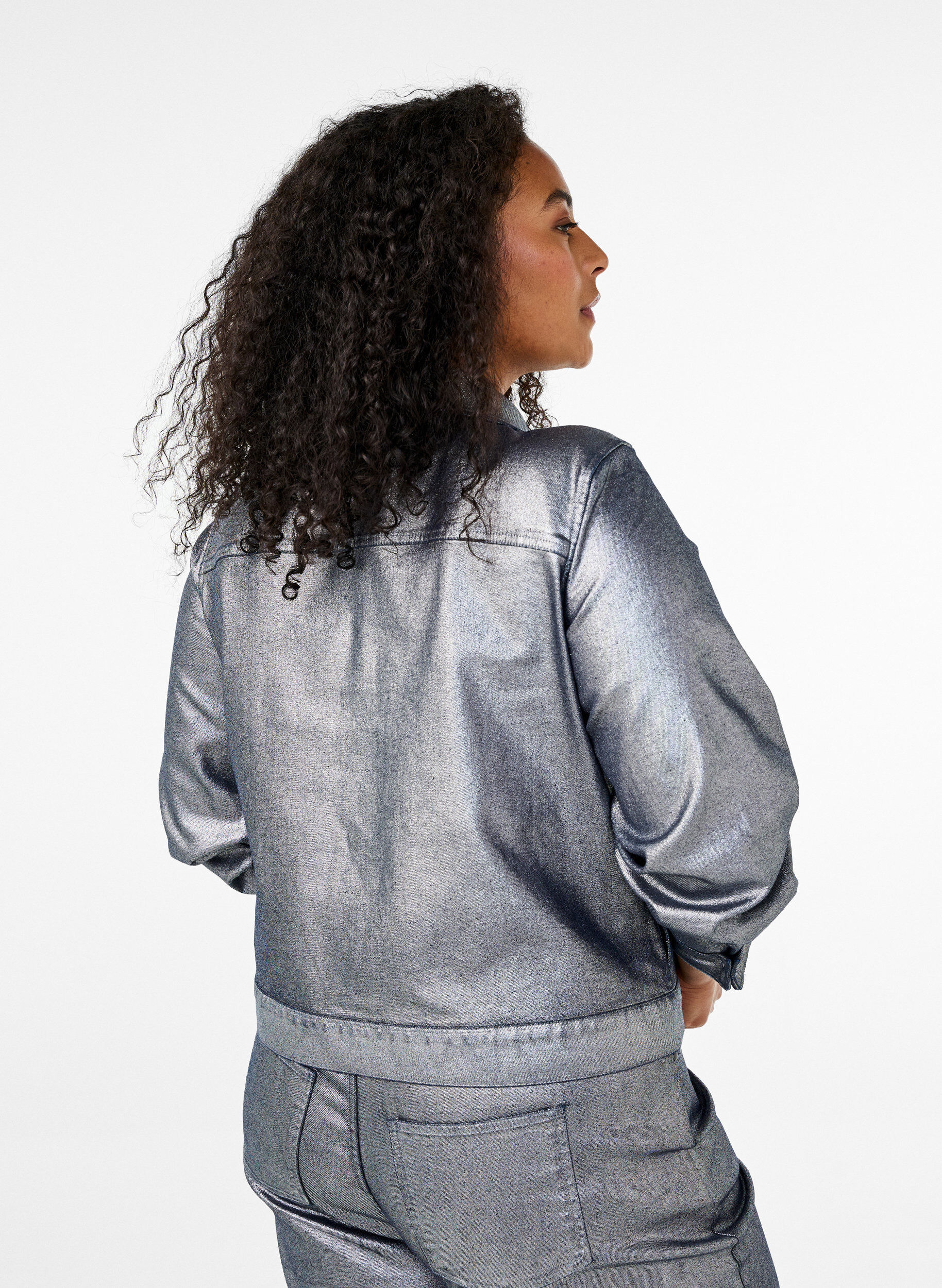 Zizzifashion Short silver-coated denim jacket, Gun Silver, Model image number 1
