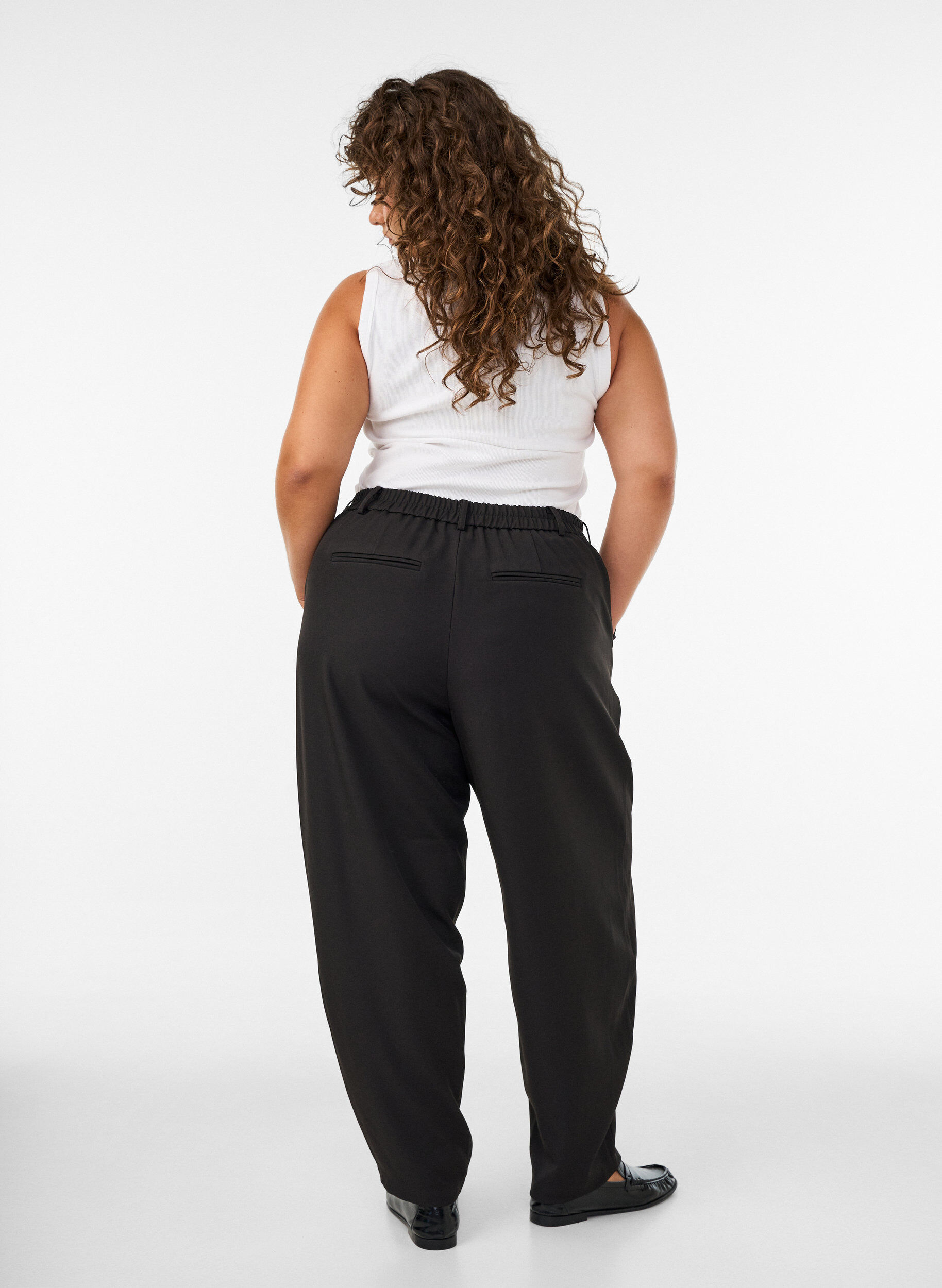 ZizzifashionHigh-waisted barrel fit trousers, Black, Model image number 2