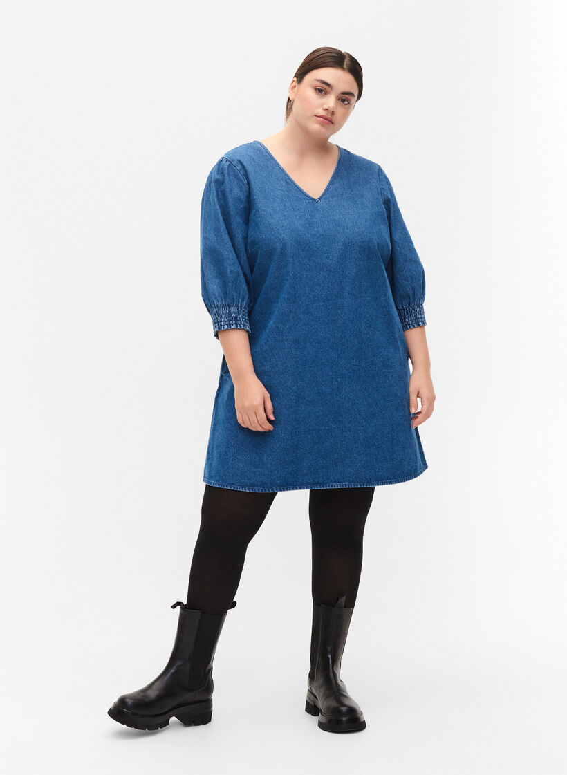 Tunic in denim with v neck, Medium Blue Denim, Model image number 2