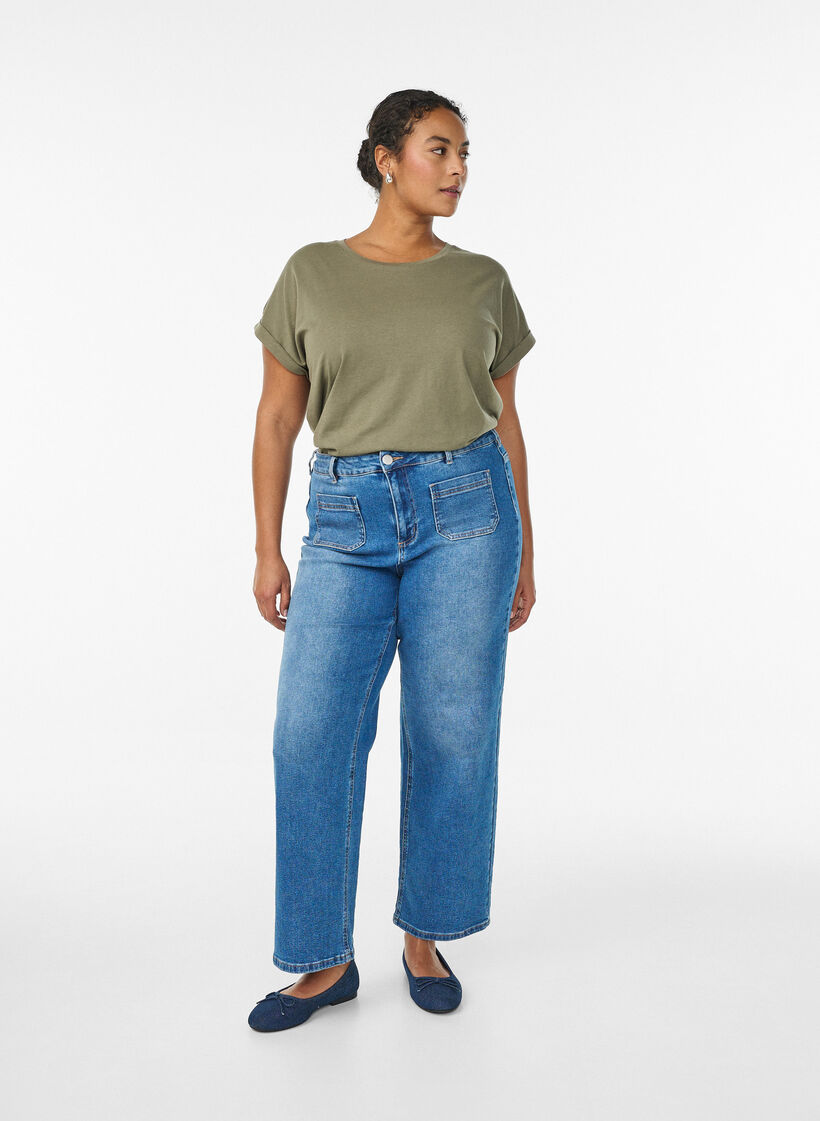 Short-sleeved t-shirt in a cotton blend, Green, Model image number 1