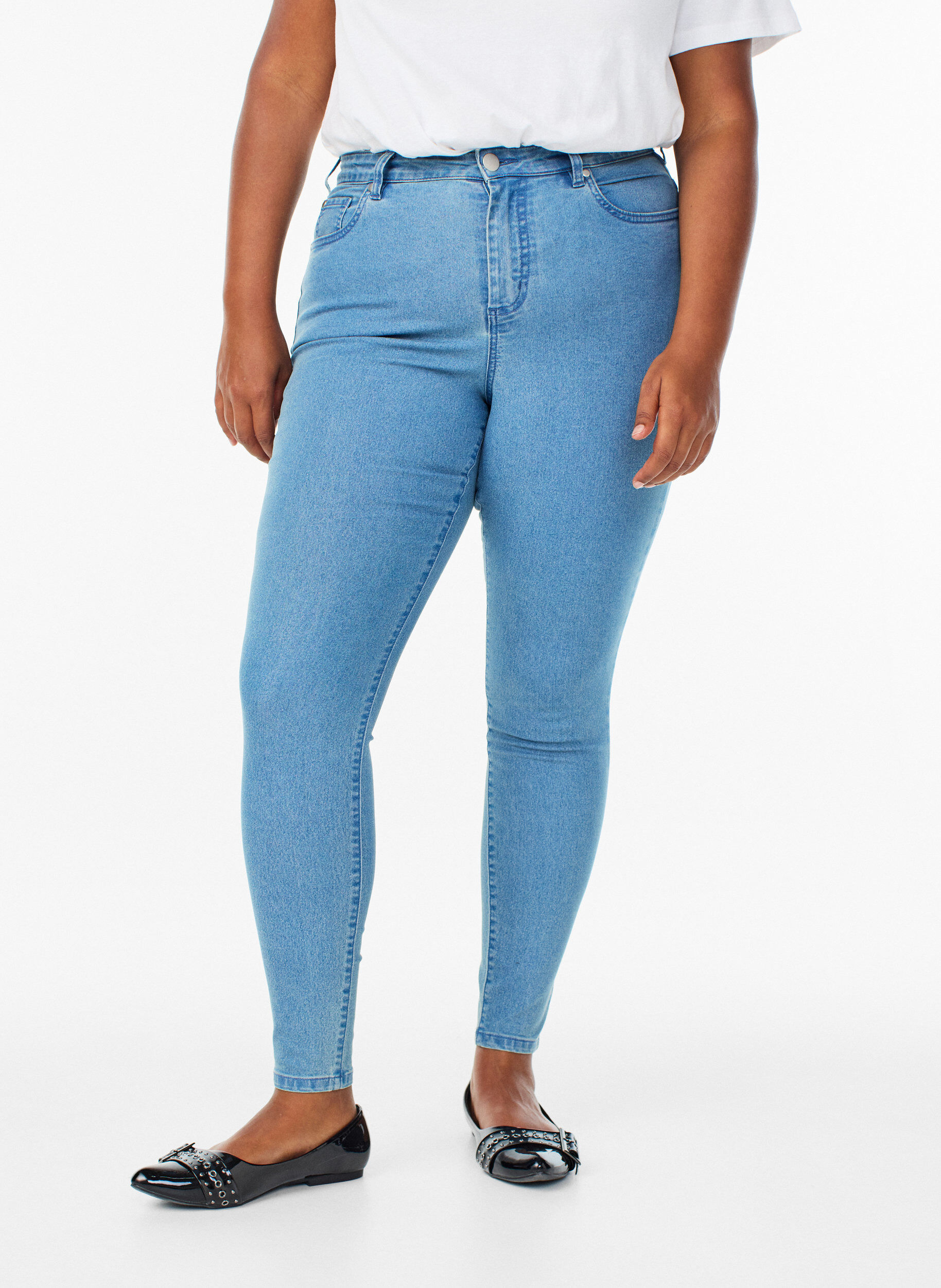 ZizzifashionAmy high-waisted super slim fit jeans, Light Blue, Model image number 2