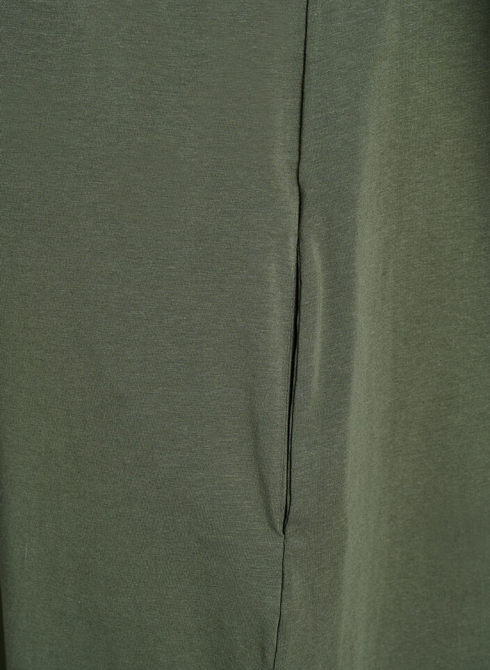 Midi T-shirt dress with a V-neck, Green, Packshot image number 4