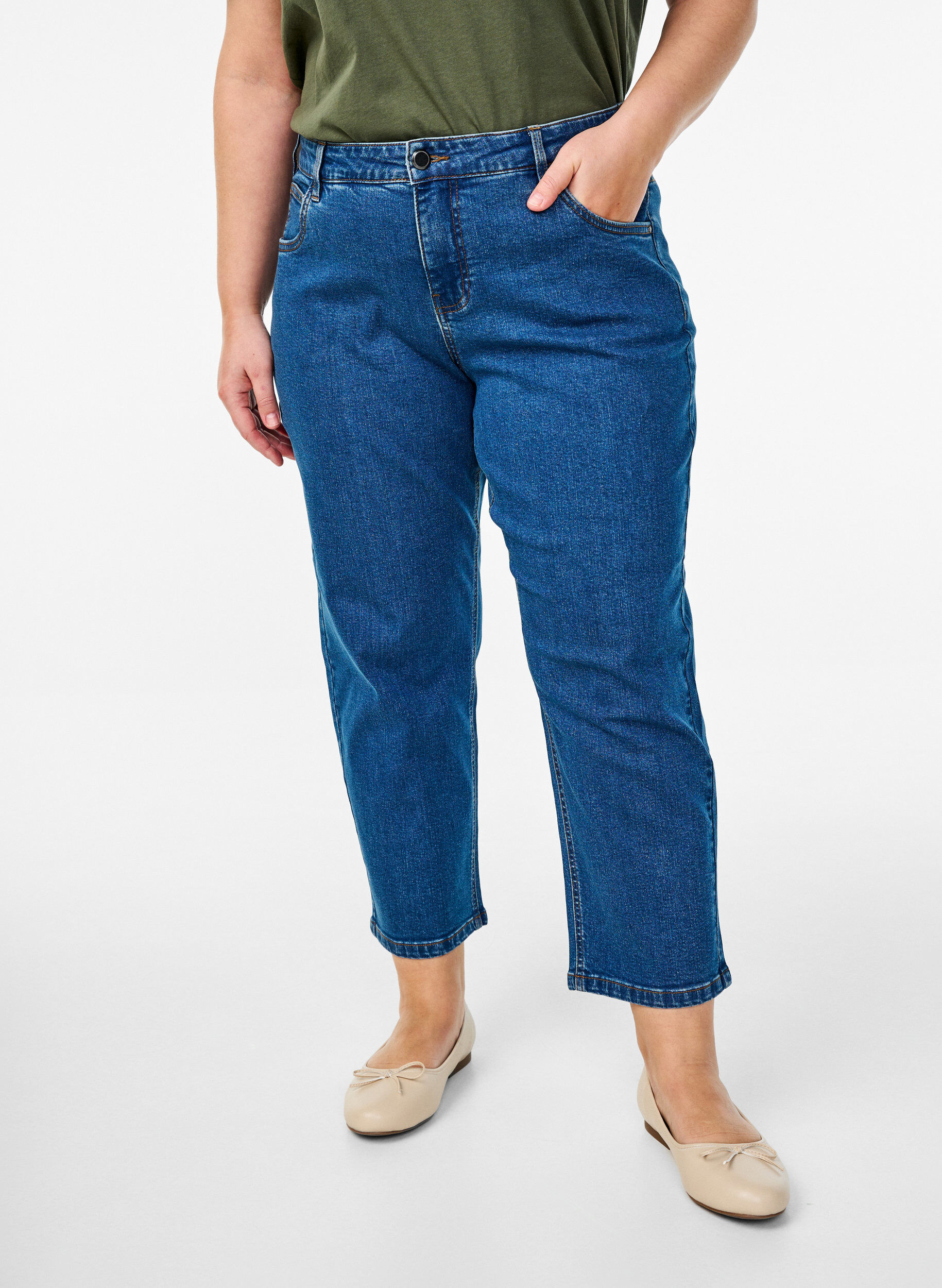 Zizzifashion Cropped Vera jeans with a straight fit, Blue, Model image number 2