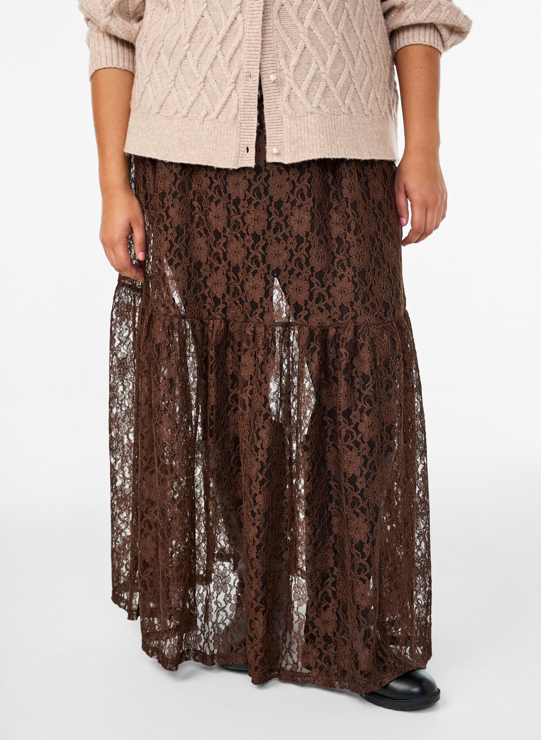Zizzifashion Maxi lace skirt, Brown, Model image number 2