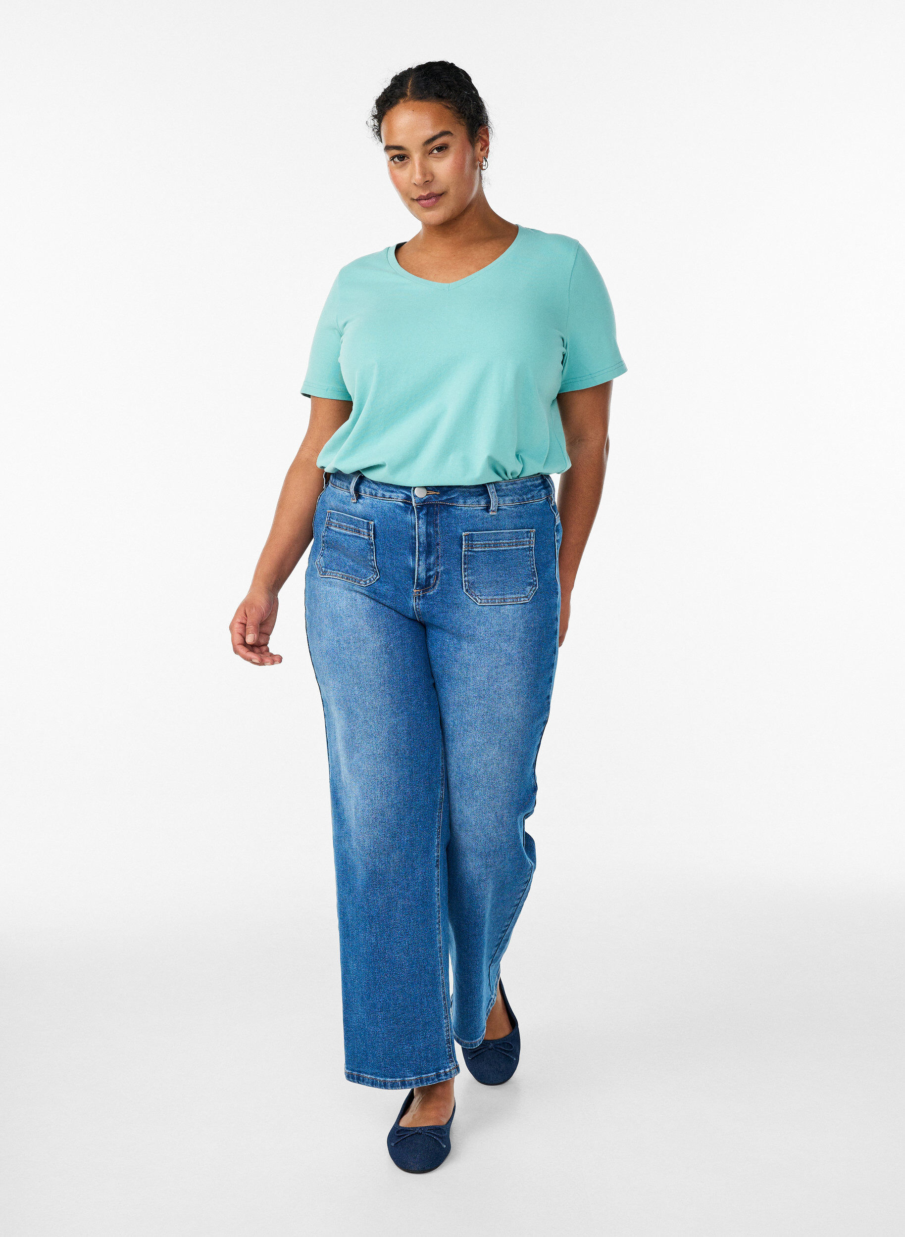 Zizzifashion Solid coloured basic t-shirt in cotton, Green, Model image number 1