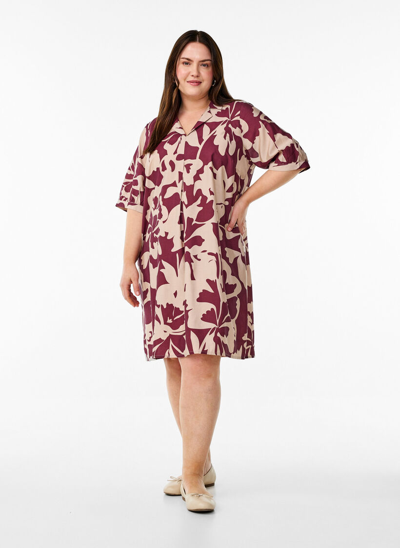 Knee-length dress with print and V-neck, Red, Model image number 1