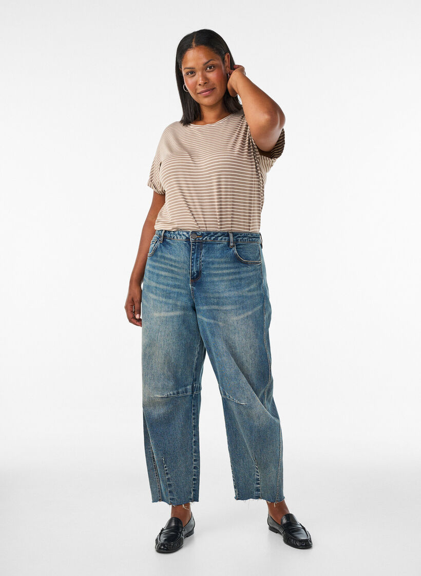 Striped T-shirt in viscose with a round neck, Beige, Model image number 1