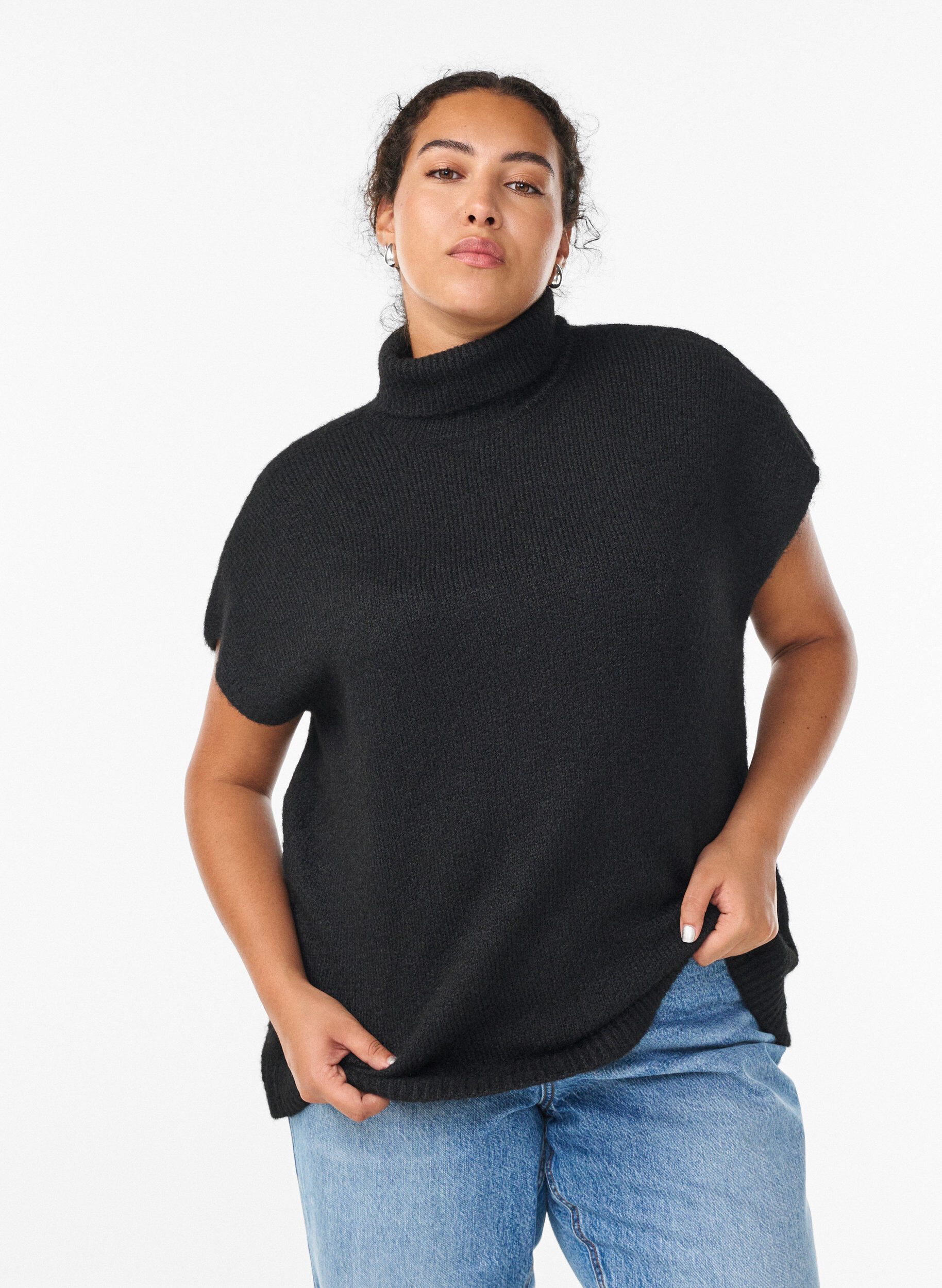 Zizzifashion Sleeveless knitted vest with turtleneck, Black, Model image number 0