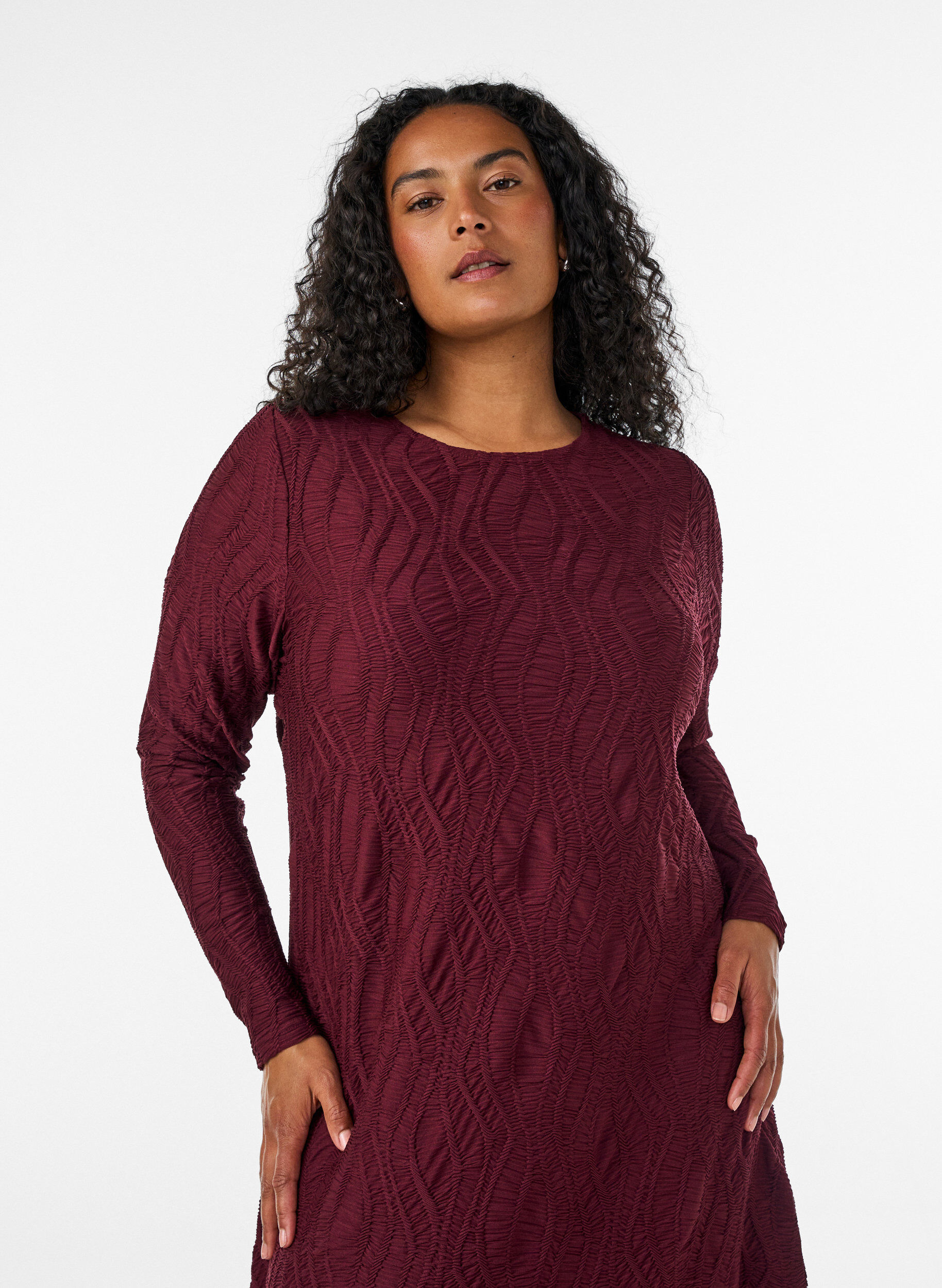 ZizzifashionMidi dress with a wavy texture and long sleeves, Red, Model image number 2