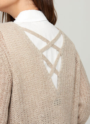 Marled knitted blouse with a back detail, Pumice Stone mel, Model image number 2