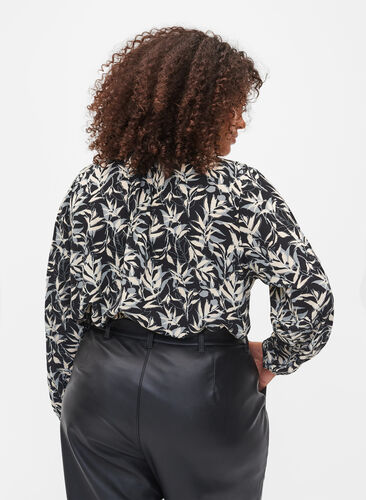 Long-sleeved blouse with print and v-neck, Leaf AOP, Model image number 1