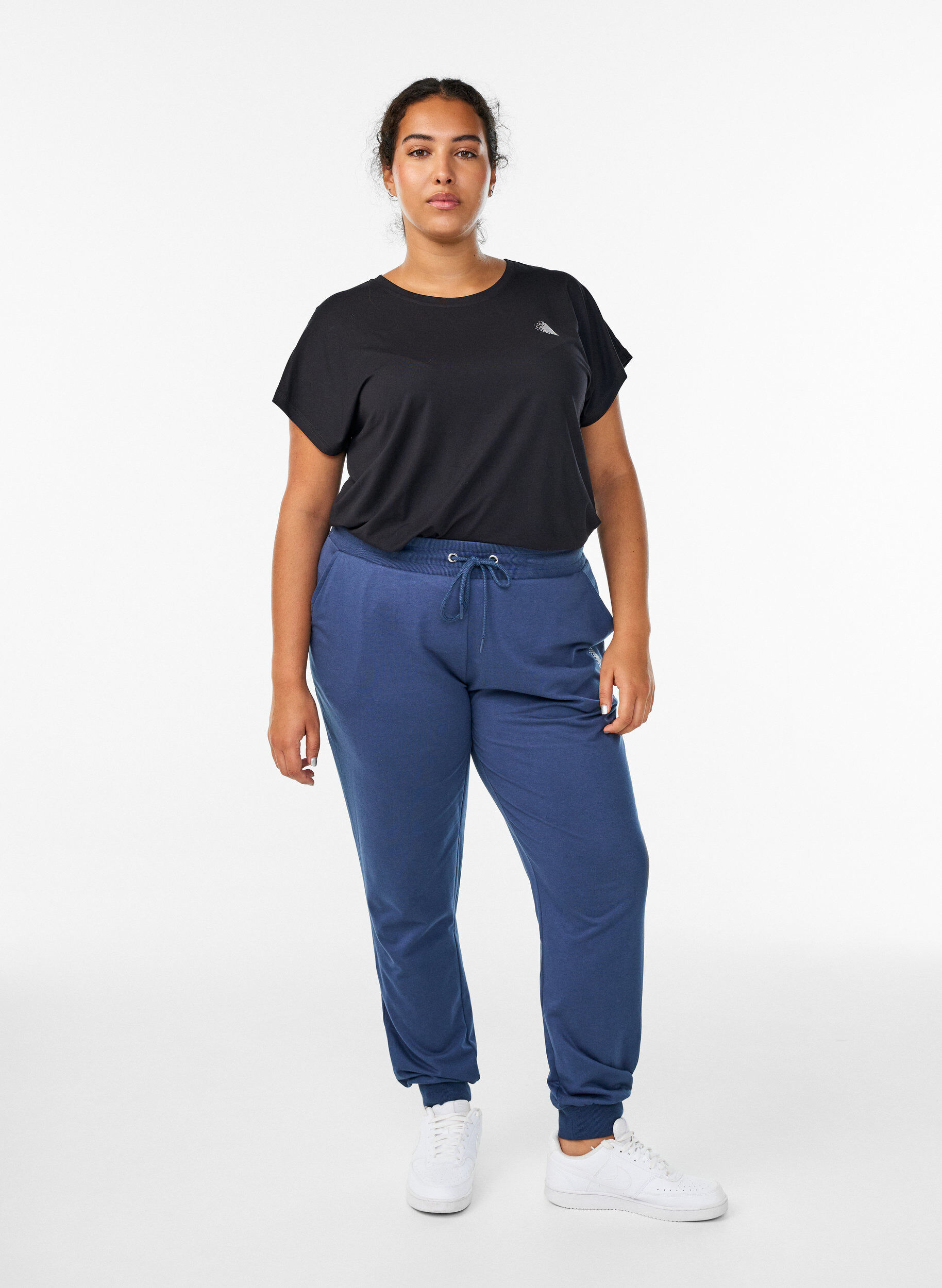 Zizzifashion Loose tracksuit trousers with pockets, Blue, Model image number 0