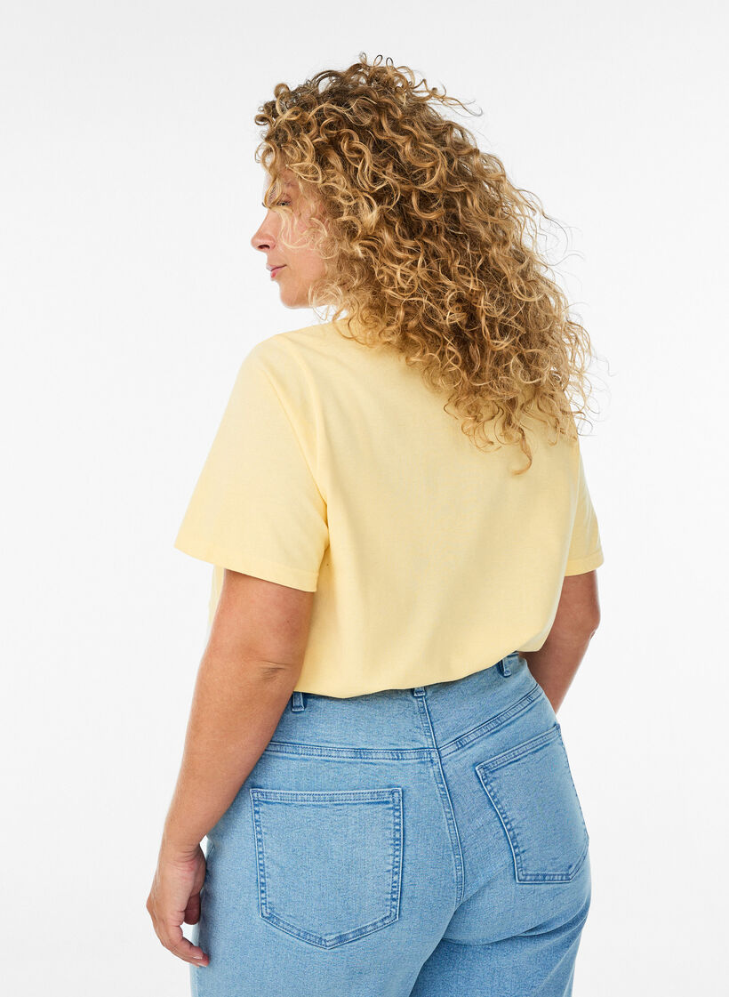 Polo shirt with short sleeves, Yellow, Model image number 2