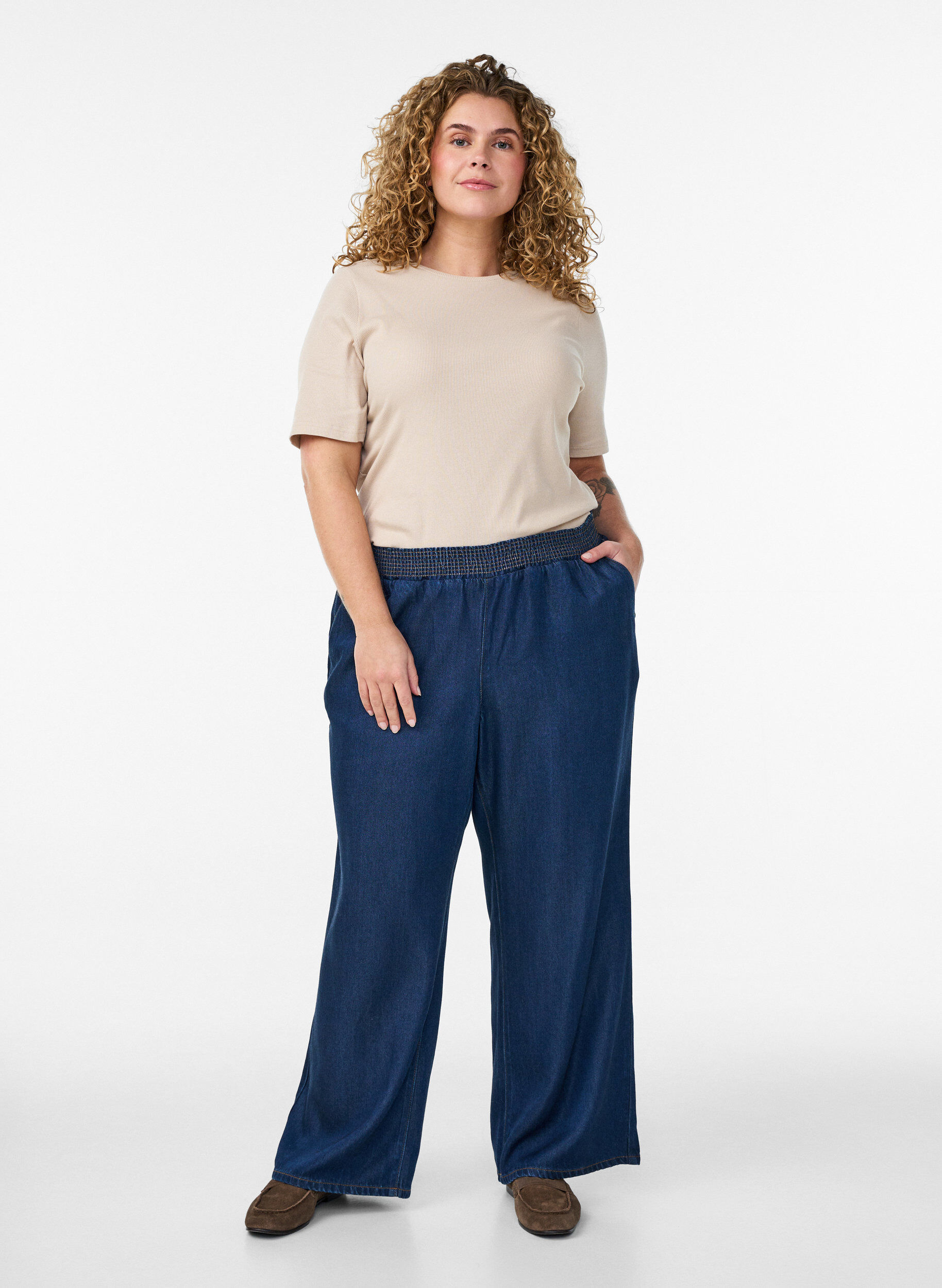 Zizzifashion Basic ribbed t-shirt with a round neck, Beige, Model image number 1