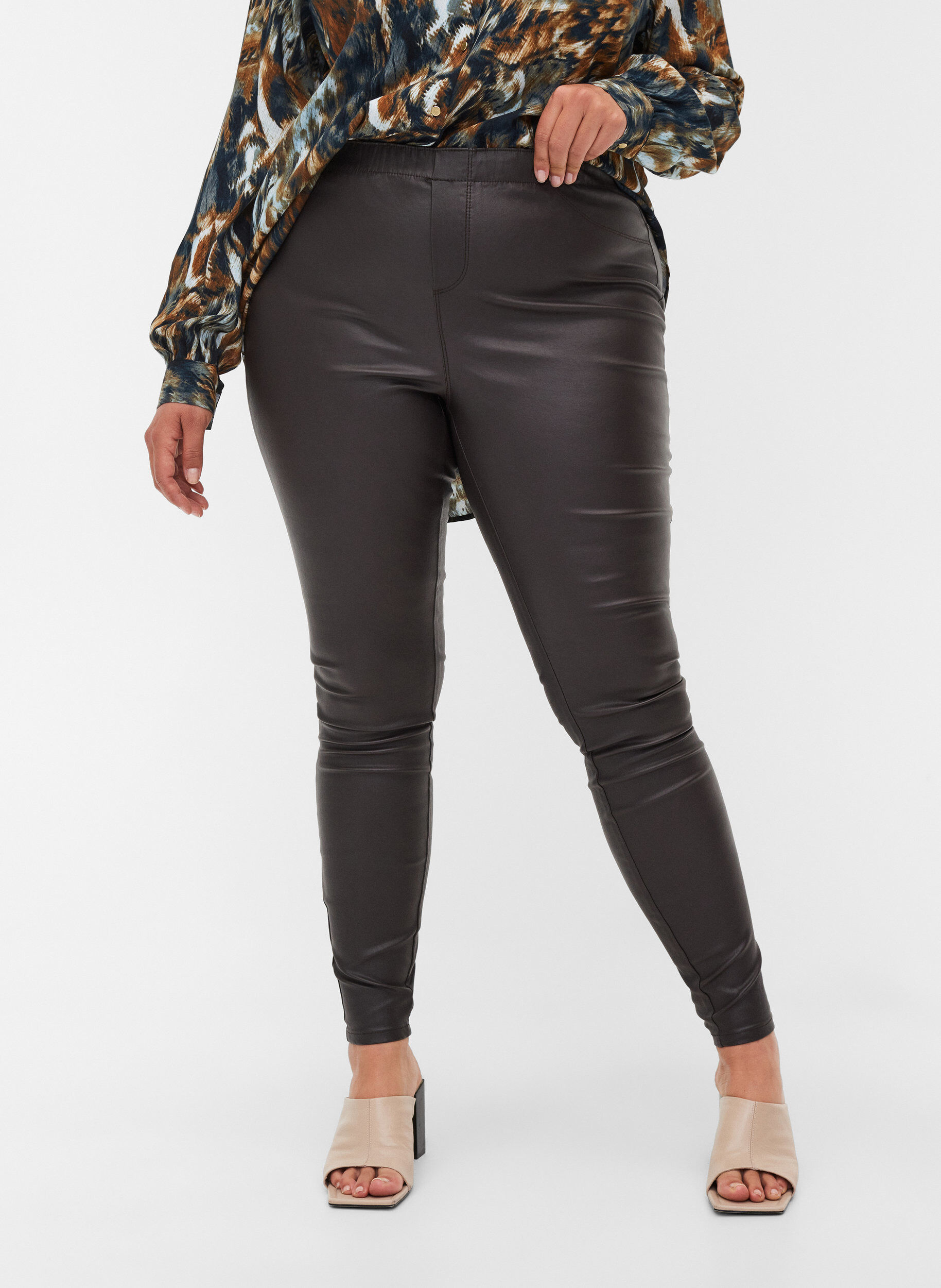 Zizzifashion Coated, viscose blend legging, After Dark, Model image number 2
